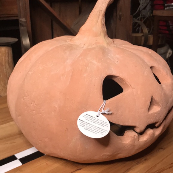 Pottery Barn Medium Size Handmade Terracotta Spooky and Cute Jack O' Lan… - Picture 14 of 16